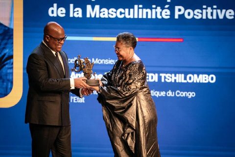 Remise du trophée de la Masculinité Positive au Président Tshisekedi